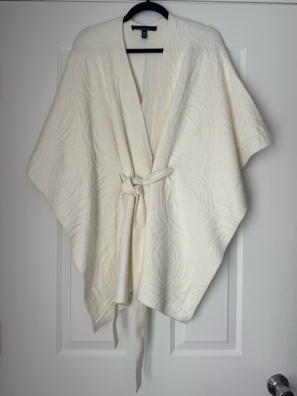 WHBM White House Black Market Ivory Rose Jacquard Belted Poncho Wrap Sweater